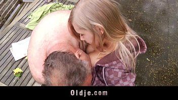 play Xnxx with a mojeag who fucks her niece in the woods xnxx