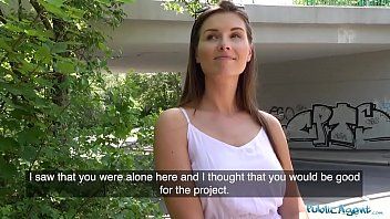 play He satisfies his wife with public sex xxx in public