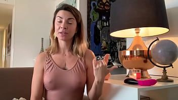 play XXX movies with aunts showing their niece how to have sex in their pussies