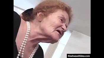 play This milf girl is very fat and wants to lick the cameraman's penis